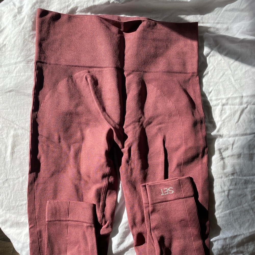 maroon set active leggings